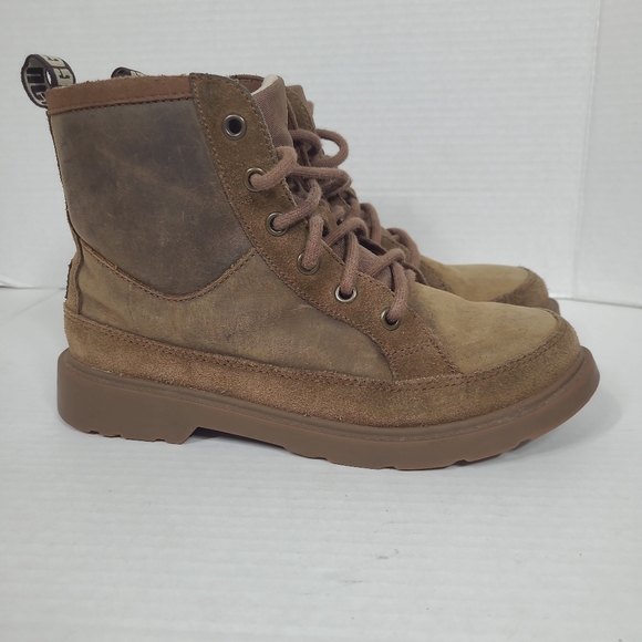 UGG Shoes - Ugg Australia Robley Boot Kids Sz 4 X Women Sz  (5.5) Neumel‎ Brown